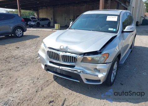 2014 BMW X3 xDrive28I z USA, uszkodzony, nr VIN 5UXWX9C55E0D23129